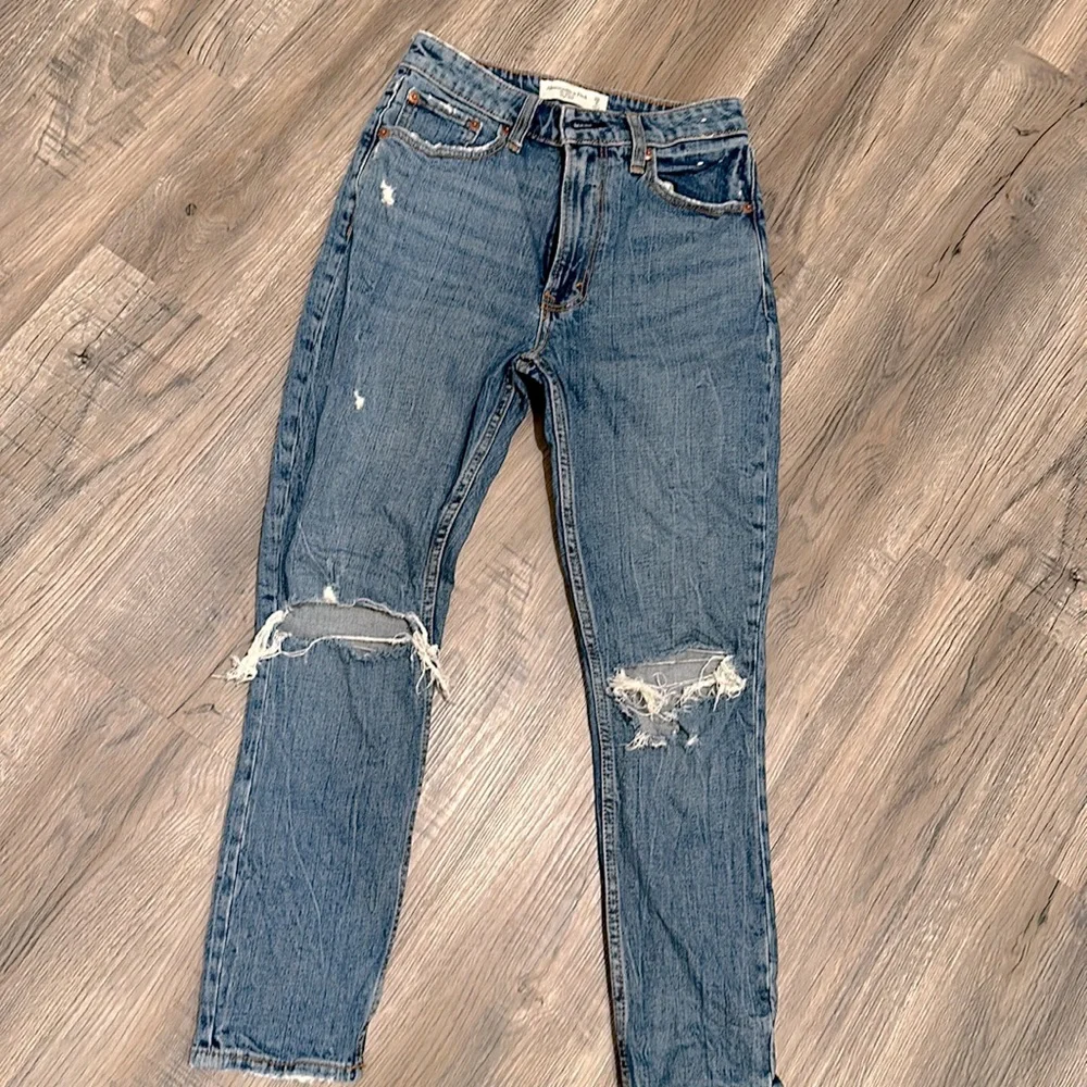 Abercrombie Curve Love High Rise Skinny Jeans - Picture 2 of 3